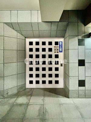 【駐輪場】 | ナビウス根岸参丁目 | 【自転車置き場】最新の空き状況や費用などの詳細は担当スタッフまでお問い合わせください。