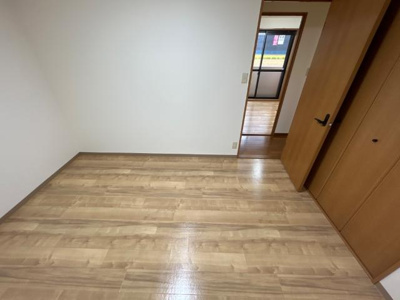 【内装】 | プチ・ボヌール | 洋室