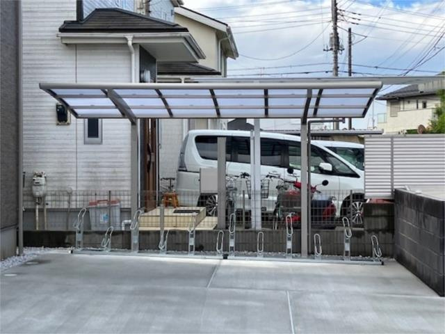 狛江市駒井町３丁目のアパートの駐車場