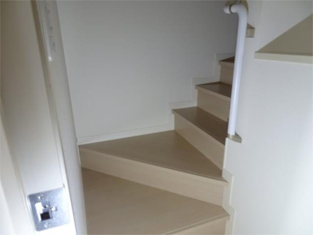 狛江市駒井町３丁目のアパートの収納