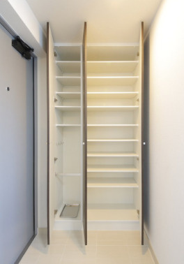 コンフォリア北浜の玄関