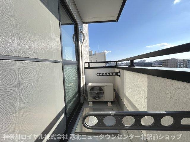 【バルコニー】