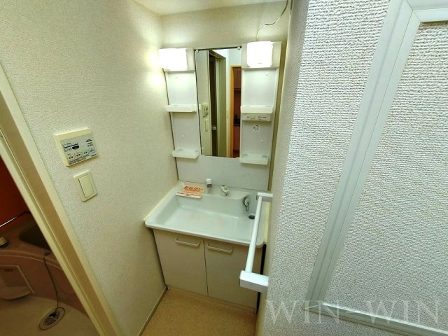 パーク プロムナードメゾンの独立洗面台