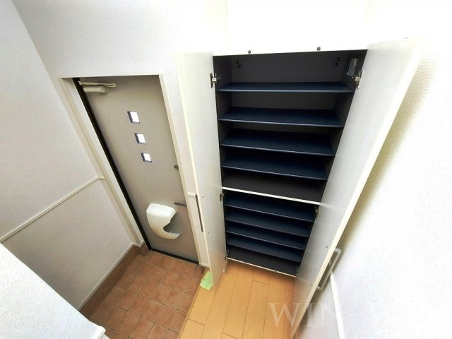 パーク プロムナードメゾンの玄関