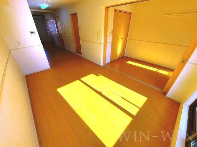 パーク プロムナードメゾンの居間・リビング