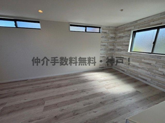 【居間・リビング】 | 神戸市垂水区泉が丘3丁目　新築戸建　仲介手数料無料！ | 居間です