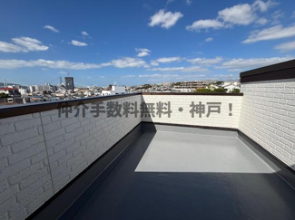 【バルコニー】 | 神戸市垂水区泉が丘3丁目　新築戸建　仲介手数料無料！ | お洗濯にも便利なバルコニー付き