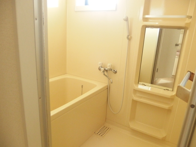 ジョイフル朝日の浴室