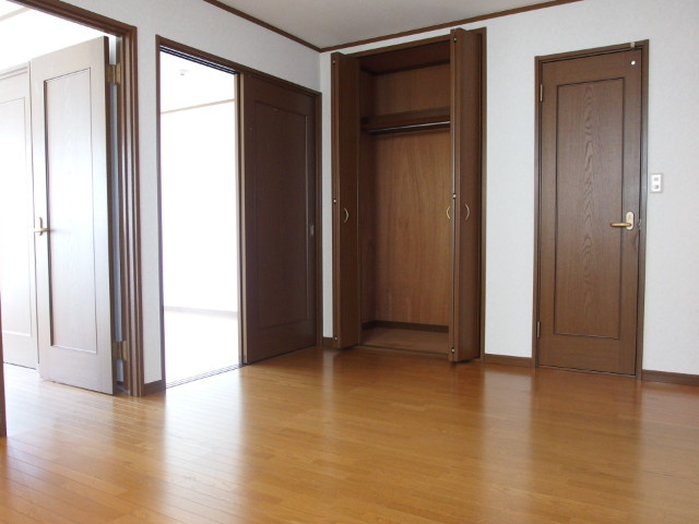 ファミーユコートＹ′ｓの居間・リビング