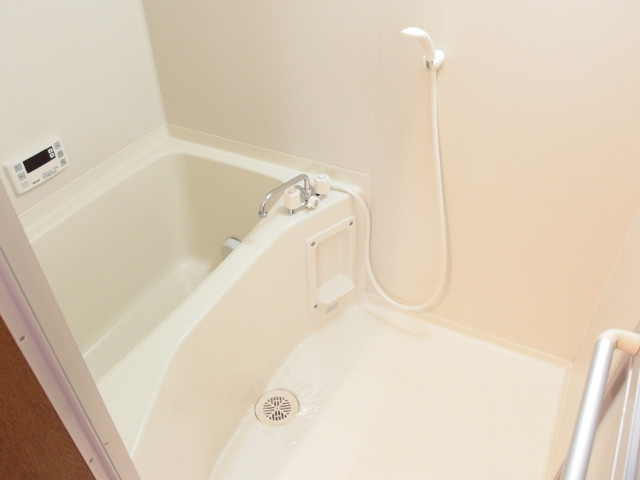 ファミーユコートＹ′ｓの浴室