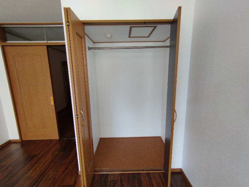 ドエルマルシェＤの収納