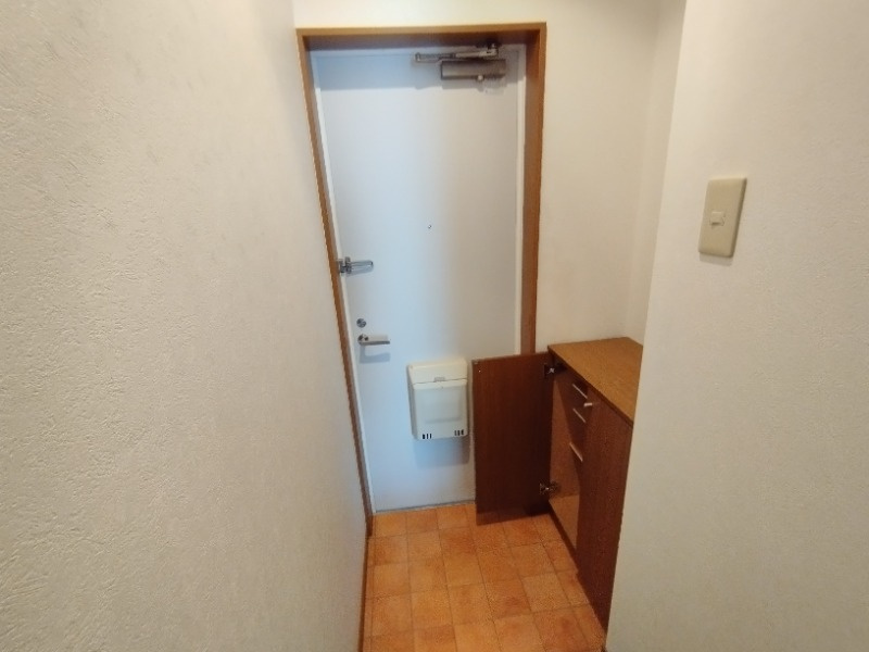 ドエルマルシェＤの玄関