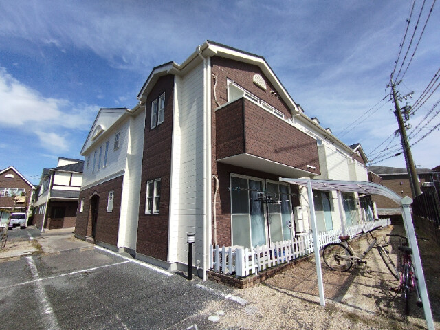 ドエルマルシェＤの外観