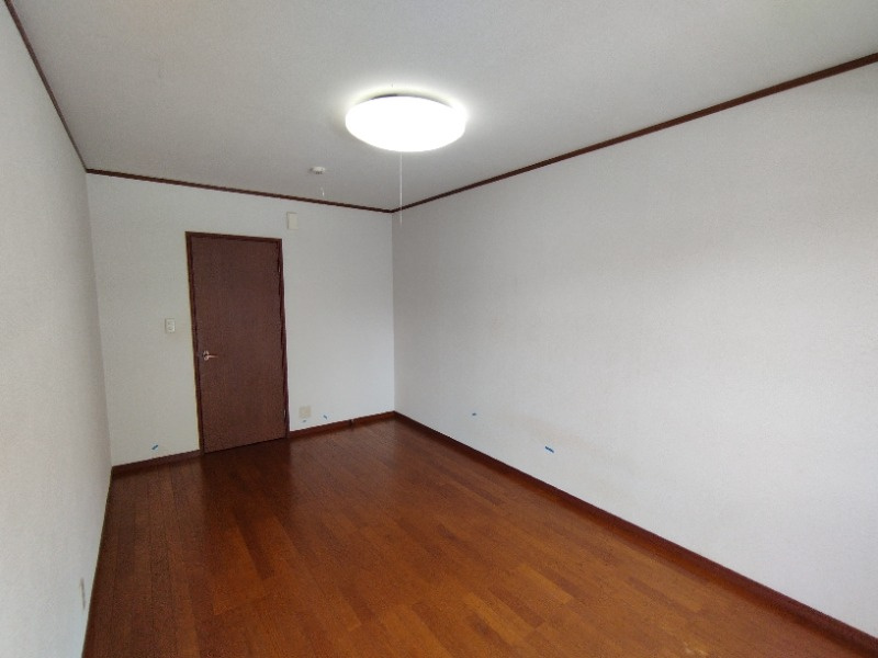 コーポラスウイングの居間・リビング