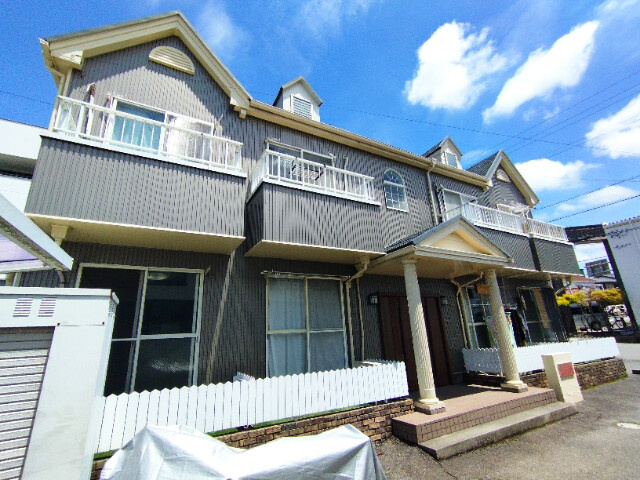 コーポラスウイングの外観