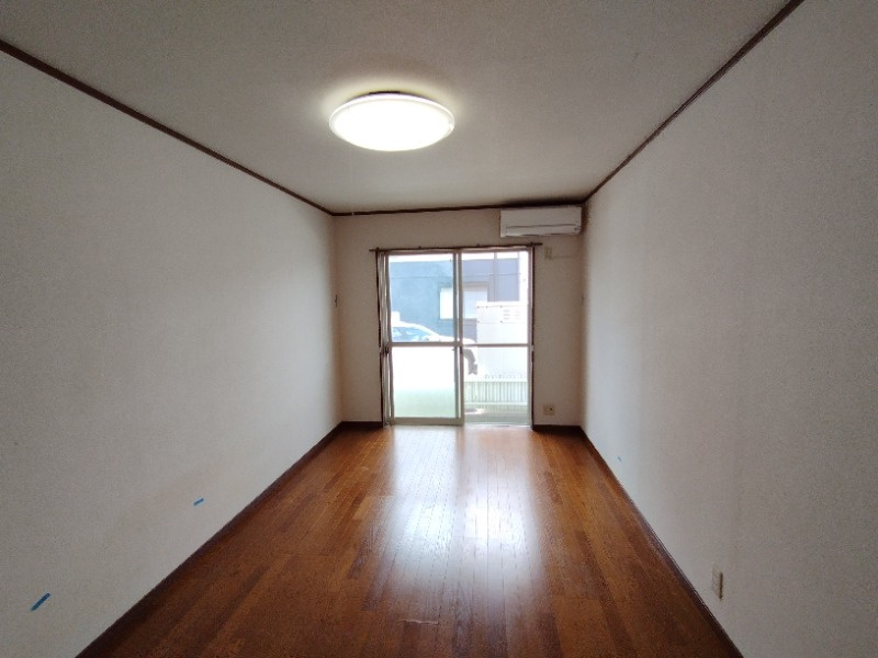 コーポラスウイングの居間・リビング