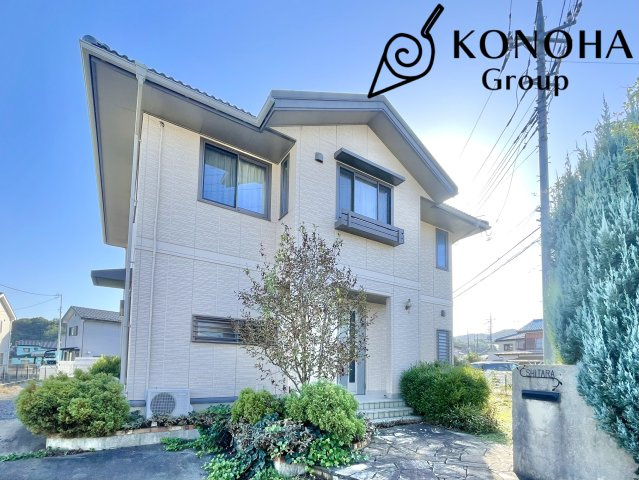 【中古戸建】高崎市上大島町の外観|■外観｜土日のご見学はもちろん、平日・夜間のご案内も大歓迎です♪「今から見たい」や「仕事終わりに見たい」にもご対応できますのでお気軽にお問い合わせください♪