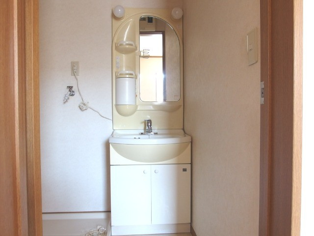 コーポラスハミエールの洗面所