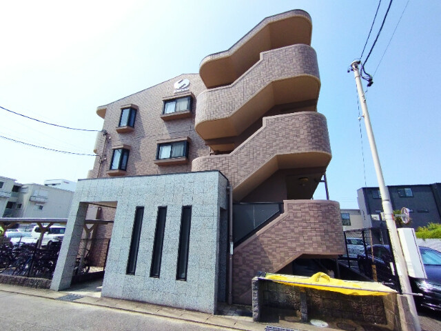 ネオグランデ２１の外観