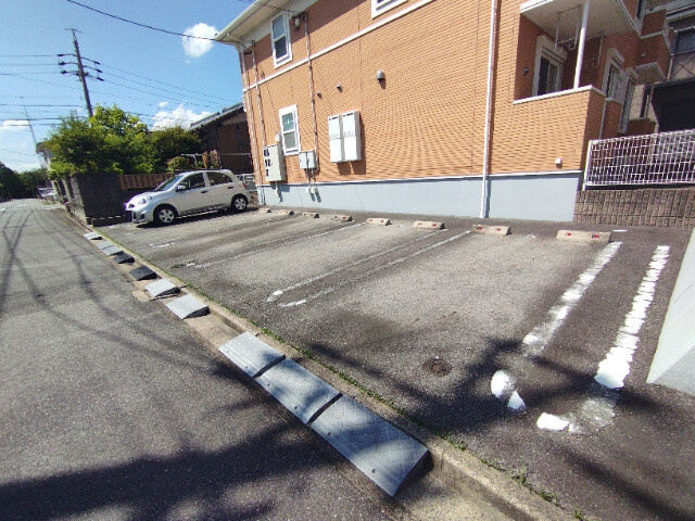ナルシスの駐車場