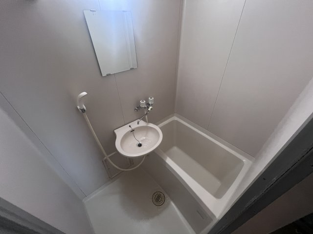 セオコート潤和の浴室