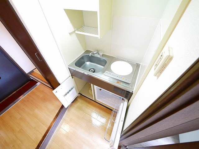 シティパレス西大寺北町Ｐ１のキッチン|お料理しやすいキッチンです