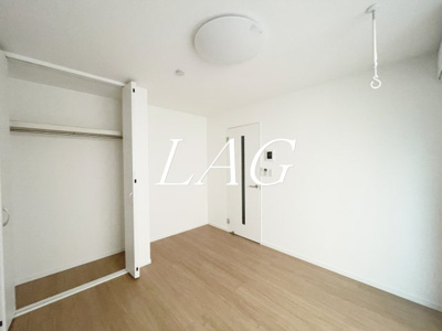 【居間・リビング】 | （仮称）キャメル東大宮二丁目 | 洋室のお部屋です。（同仕様です。）