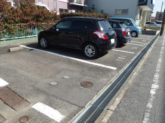 マンハイム城南Ａの駐車場