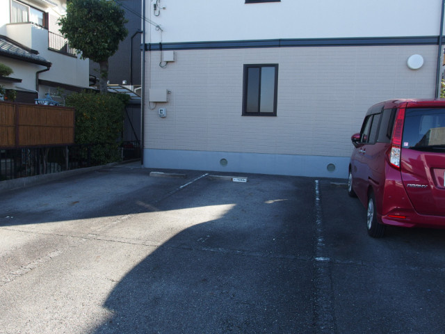 サンタプレイスⅡの駐車場
