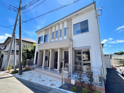 【外観】 | オレンジ | 外観写真（昼）