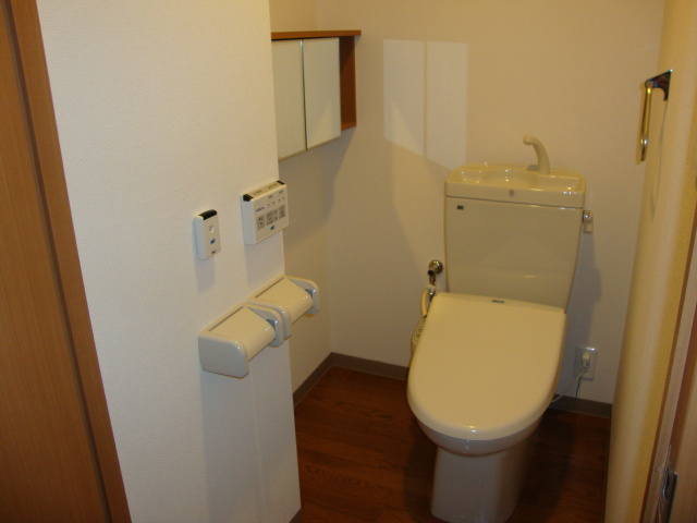 サンモール中島Ｂのトイレ|シャワー付トイレ