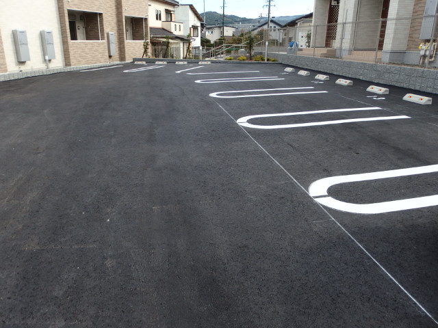 シティハイツ本宿Ⅱの駐車場