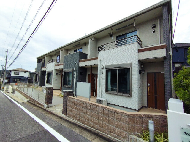 ローズ・パレスの外観