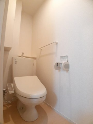 【トイレ】 | カーサ・アンビシオン | ゆったりとした空間のトイレです