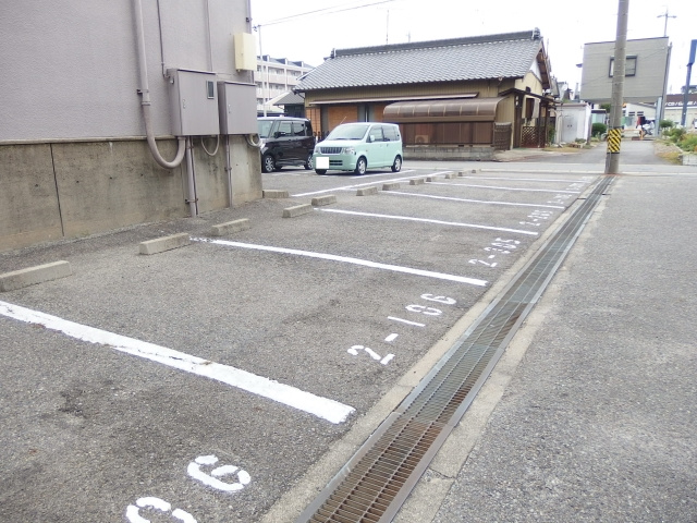 ＣＡＳＡアペルタⅡの駐車場