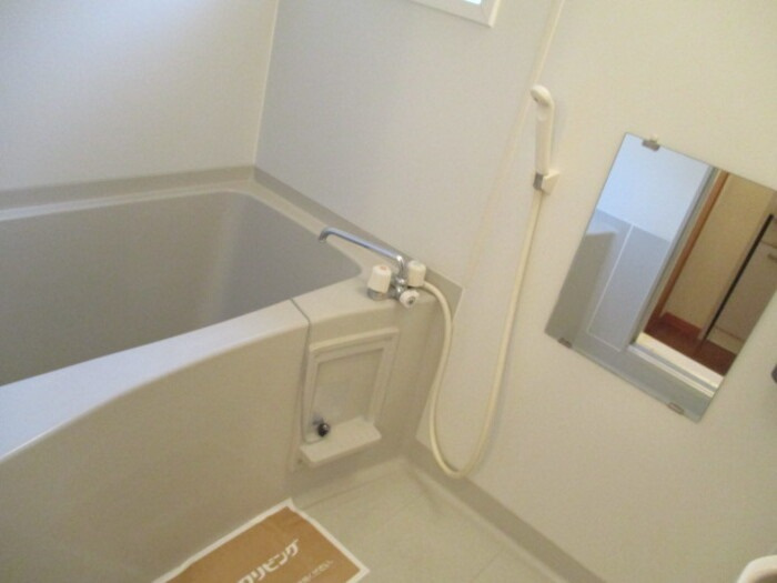 ジュネス　ヴィラージュの浴室