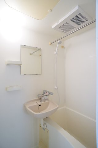 エスティメゾン南行徳の浴室