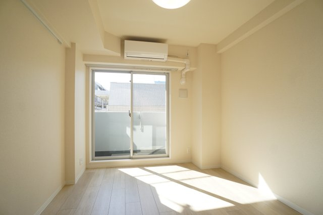 エスティメゾン南行徳の洋室