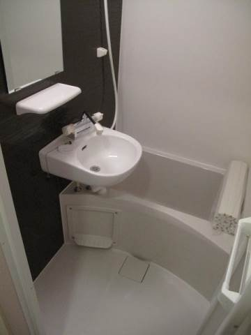 バーミープレイス喜多見Ⅱの浴室