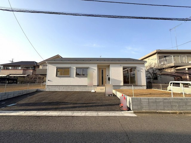 【外観】 | 新座市あたご3丁目　新築一戸建住宅　全1棟　(保谷店) | 徒歩10分圏内に公園が点在する緑豊かな住環境