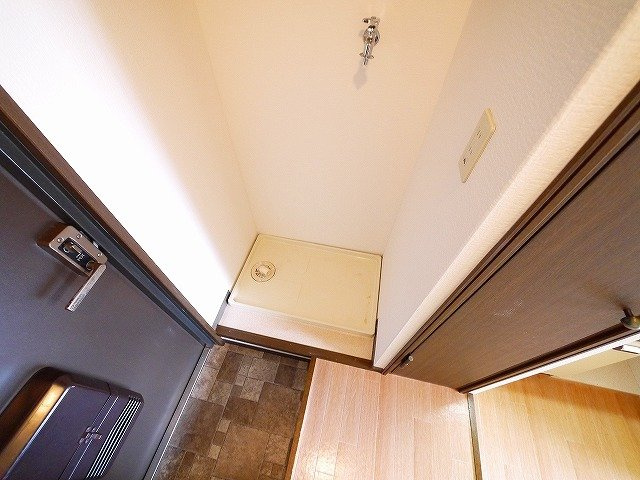 シティパレス西大寺北町Ｐ１の設備|室内洗濯機置き場です