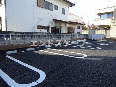 Ｒｕｓｃｅｌｌｏの駐車場|高崎、前橋のお部屋探しはエンドスケープまで！お客様の理想お聞かせ下さい♪