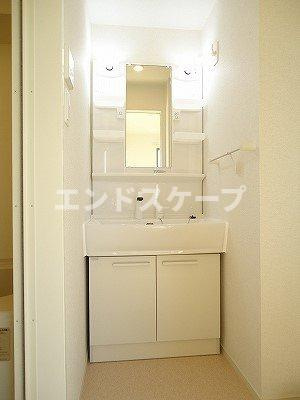 Ｒｕｓｃｅｌｌｏの洗面所|高崎、前橋のお部屋探しはエンドスケープまで！お客様の理想お聞かせ下さい♪