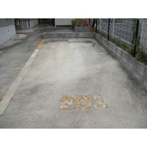 パークサイド大門の駐車場