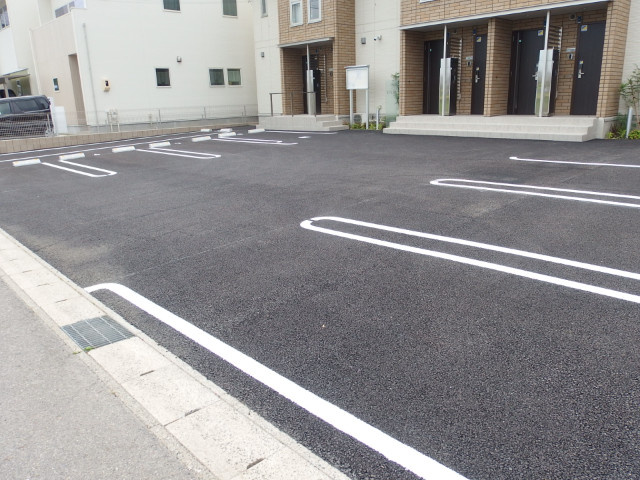 ドミール・Ｔの駐車場