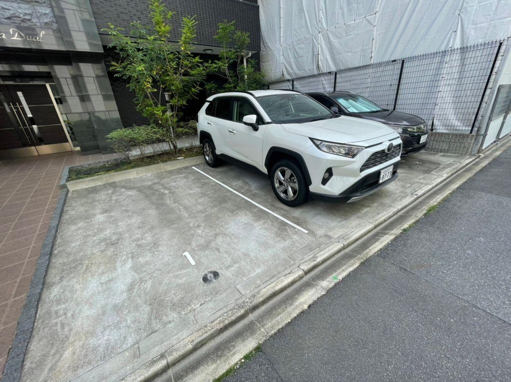 プレサンス金山デュアル　名古屋市賃貸　仲介手数料無料の駐車場|駐車場