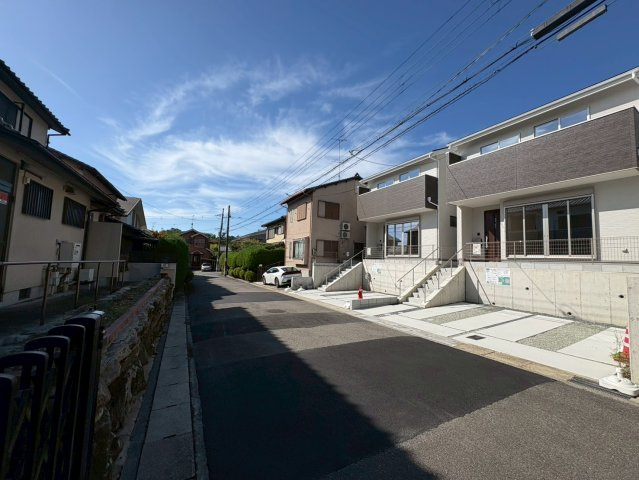 京都市伏見区醍醐古道町２号地の前面道路含む現地写真