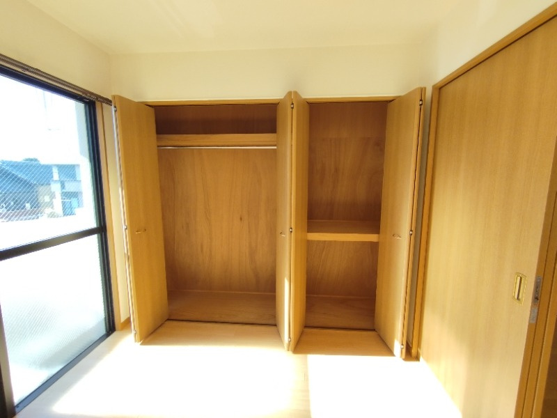 ドミールＴＦの収納