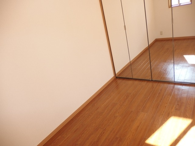 ラ・ペジブルのその他|同型タイプ