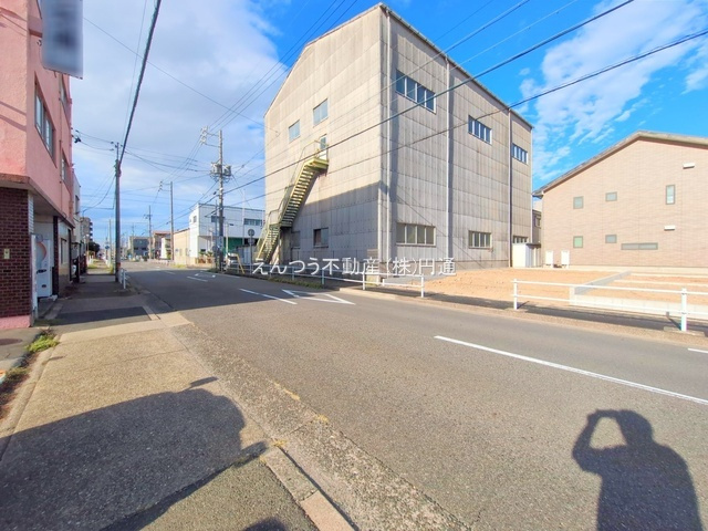 中割町1期の前面道路含む現地写真